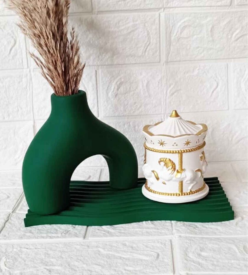 EMERALD ELEGANCE